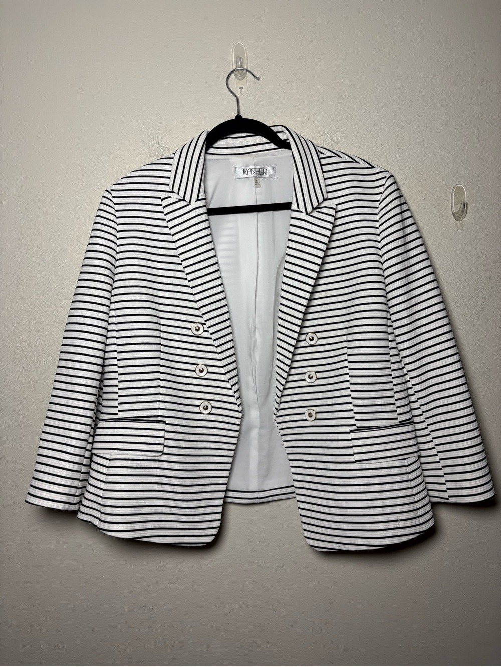 Kasper Women's White and Black Striped Double-Breasted Blazer Front Flap Pocket